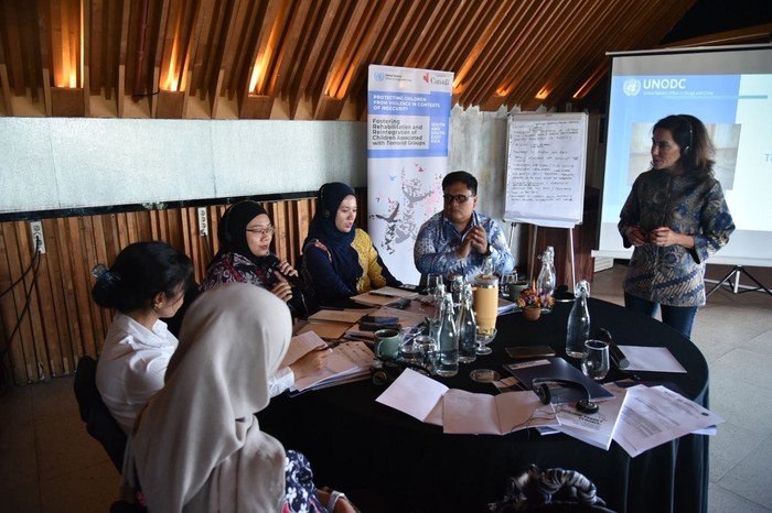 BNPT berkolaborasi dengan United Nations Office on Drugs and Crime (UNODC) meningkatkan kemampuan personel BNPT dalam memberikan perlindungan anak dari terorisme, pada 23-26 September 2025 di Bali.