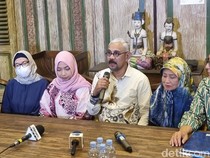 Pengacara Ungkap Teror-teror yang Dialami Keluarga Diplomat Arya Daru