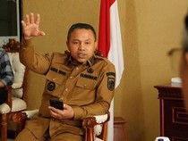 Terjaring OTT KPK, Gubernur Riau Abdul Wahid dkk Tiba di Jakarta