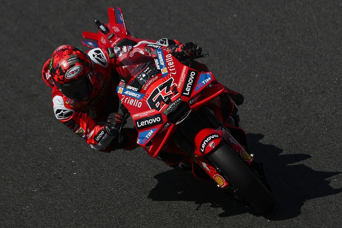 Francesco Bagnaia MOTEGI, JAPAN - SEPTEMBER 27: Francesco Bagnaia of Italy rides the Lenovo Ducati (63) during qualifying ahead of the MotoGP of Japan at Twin Ring Motegi on September 27, 2025 in Motegi, Japan. (Photo by Gold & Goose Photography/Getty Images)