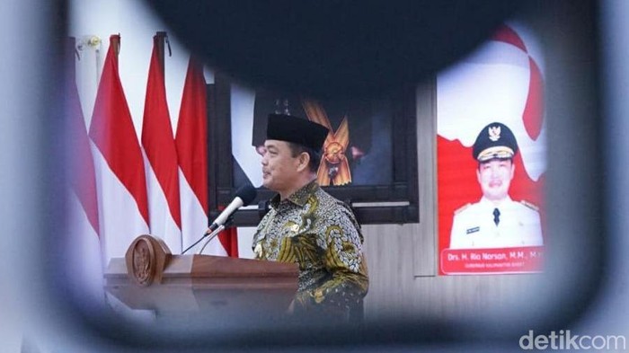 Gubernur Kalimantan Barat (Kalbar) Ria Norsan memastikan pasokan gas elpiji 3 kilogram untuk masyarakat aman. Usai bertemu dengan pihak Pertamina, disepakati ada penambahan 82.000 tabung baru.