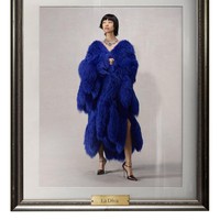 Demna yang sebelumnya menjabat sebagai direktur kreatif Balenciaga menyebut karyanya ini sebagai sebuah studi tentang “Gucciness,” yakni jati diri estetika khas Gucci. Koleksi ini diwujudkan dalam bentuk potret-potret karakter yang merepresentasikan keluarga besar Gucci, hasil bidikan fotografer Catherine Opie. (Foto: Dok. Gucci)