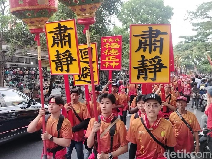 Kirab Budaya 200 tahun Klenteng Eng An Kiong