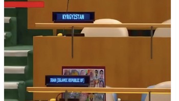 Kursi kosong delegasi Iran ada pajangan foto warga yang dibunuh serangan Israel. Foto: X.com