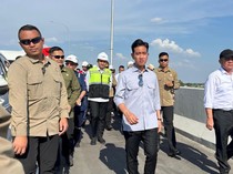 Momen Gibran Turun Cek Proyek Tol Palembang-Betung