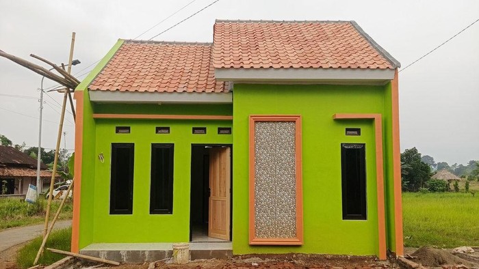 Penampakan rumah di Perumahan Graha Alam Regency