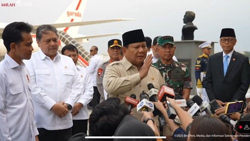 Presiden Prabowo tiba di tanah air usai lawatan 4 negara, Sabtu (27/9/2025).