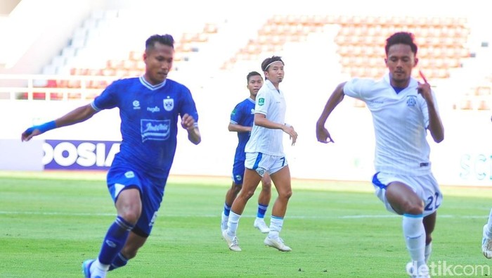 Duel PSIS Semarang vs Persiba Balikpapan di Stadion Jatidiri Semarang, Sabtu (27/9/2025).