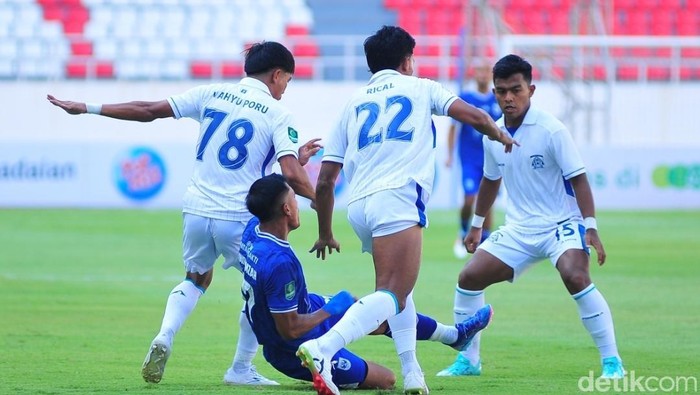 Duel PSIS Semarang versus Persiba Balikpapan di Stadion Jatidiri Semarang, Sabtu (27/9/2025).