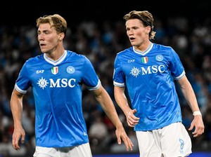 Bicara soal Hojlund dan McTominay, Conte Sindir MU Lagi?