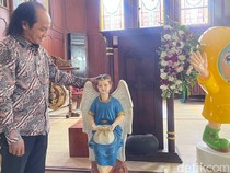 Uniknya Celengan Malaikat di Gereja Purbayan Solo, Mengangguk Saat Diberi Koin