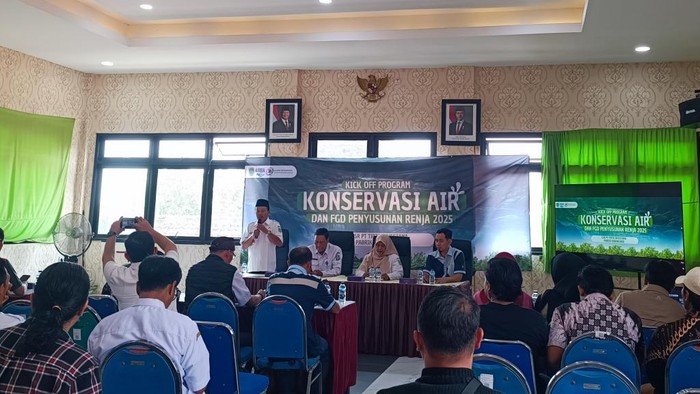 Upaya konservasi air di kawasan dataran tinggi Lumbang, Kabupaten Pasuruan