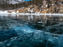 Kecelakaan di Danau Baikal yang Membeku, Sebabkan Turis China Tewas