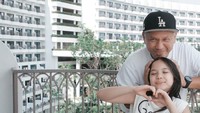 Sebagai hadiah karena Gempi sudah berusaha selama sekolah, Gading Marten, mengajaknya liburan ke Singapura. Foto: dok instagram Gading Marten