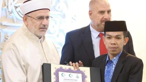 Jurmalin, qori asal Bima, NTB, meraih juara MTQ internasional di Zagreb, Kroasia, Minggu (28/9/2025). (Dok. Pribadi Jurmalin)