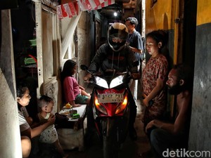 Warga Kampung Tongkol Jakut Akrab dengan Gelap dan Hawa Pengap