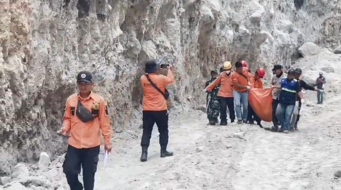 Jenazah korban galian C longsor di Parang, Magetan ditemukan