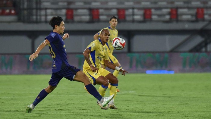 Laga Persita Tangerang vs Persib Bandung, Sabtu (27/9/2025).