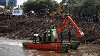 Festival ini digelar memperingati Hari Sungai Sedunia dengan tema Dari Sampah Menjadi Karya, Dari Karya Menjadi Harapan.