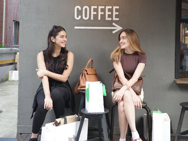 Girls Time! Nabila Syakieb dan Yasmine Wildblood Traveling-Perawatan di Korea