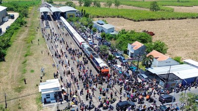 Parade Kereta 11 Livery dari Masa ke Masa Pecahkan Rekor MURI