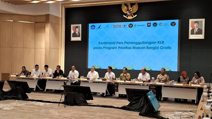 Pemerintah Tutup SPPG Bermasalah yang Sebabkan Keracunan Massal