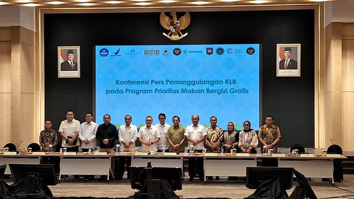 Pemerintah Tutup SPPG Bermasalah yang Sebabkan Keracunan Massal