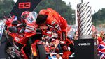 Semringah Marc Marquez Rayakan Gelar MotoGP Ketujuh