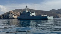 Dengan fleksibilitasnya, Furor menjadi pilihan utama Spanyol untuk operasi internasional non-tempur, termasuk patroli di perairan Afrika, misi NATO, hingga kini dukungan armada bantuan Gaza. Foto: Spanish Navy Press Office/Handout via REUTERS