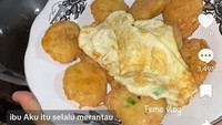 Merli juga pernah mengkreasikan kentang dan telur. Ia membuat perkedel kentang sederhana untuk lauk nasi putih. Foto: TikTok/@merliana8
