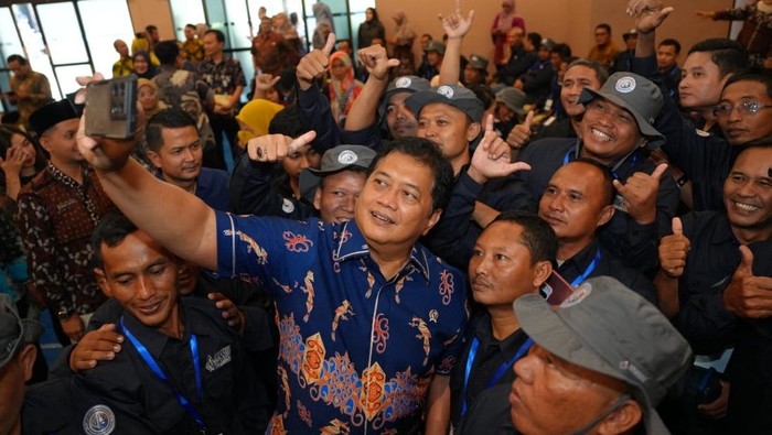 Wakil Menteri Transmigrasi Viva Yoga Mauladi