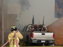 Dunia Hari Ini: Lima Tewas Setelah Gereja Mormon Ditabrak Truk dan Dibakar