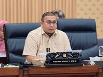 Andre Rosiade Minta Buggy Car untuk Jamaah Umrah Lansia di Bandara Ditambah