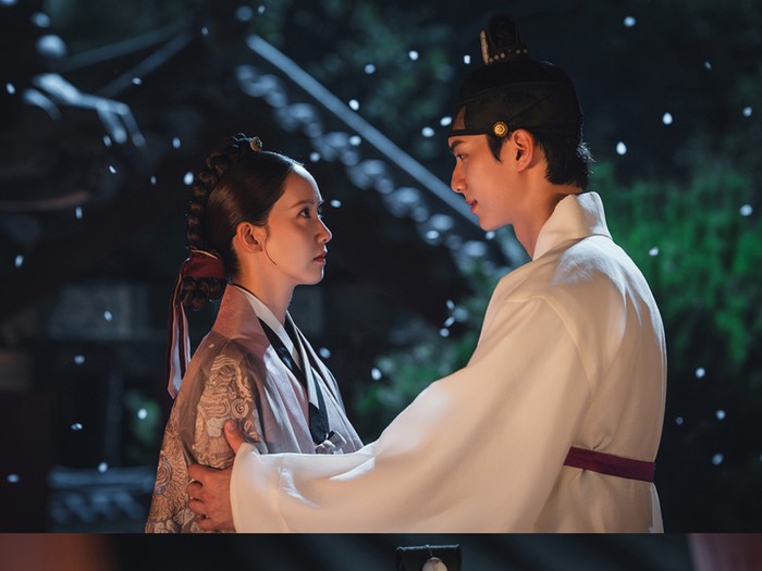 Bon Appetit, Your Majesty