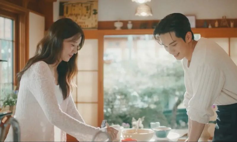 Bon Appetit, Your Majesty Bon Appetit, Your Majesty