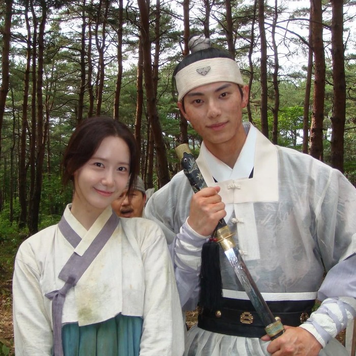 Behind-the-scene drama Korea Bon Appétit, Your Majesty.