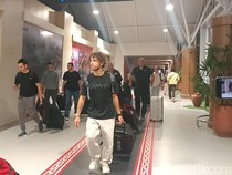 Momen Bagnaia hingga Bastianini Tiba di Lombok Jelang MotoGP Mandalika 2025