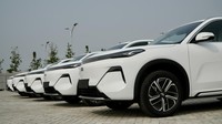 Platform GEA dan Geely Short Blade Battery menjadi teknologi andalan yang dirakit di Indonesia. Sementara itu, fitur advanced driver assistance systems (ADAS) diuji menggunakan perangkat khusus yang didatangkan langsung dari Tiongkok, sehingga dapat bekerja dengan optimal di setiap unitnya. Foto: Dok. Geely
