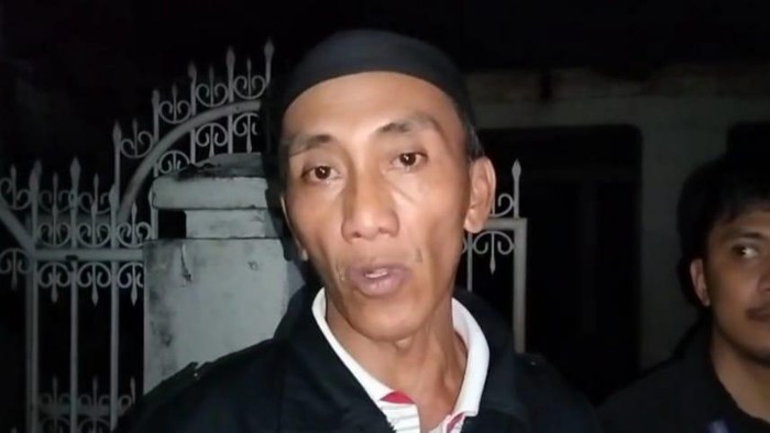 Pria bernama Haji Sultan (60) menceritakan suka duka tinggal di kawasan yang kerap menjadi lokasi tawuran di Kecamatan Tallo, Makassar, Sulawesi Selatan (Sulsel).