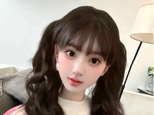 Viral! Wanita Terlalu Cantik Diminta Hapus Makeup, Ternyata Natural