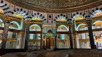 Wujud Batu dari Surga di Dalam Dome of the Rock