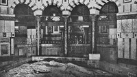 Menurut sejarah seperti tertulis di buku Jerusalem: The Biography karya Simon Montefiore, pembangunan Dome of the Rock dilakukan oleh Khalifah Abdul Malik dari Dinasti Umayyah. Adapun niat mendirikan bangunan di atas batu sudah pernah direncanakan Muawiyah. Foto: Getty Images/iStockphoto/powerofforever