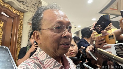 Gubernur Bali Wayan Koster di Kantor Gubernur Bali, Senin (29/9/2025). Rizki Setyo