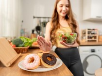 Tak Perlu Diet Ketat, 10 Perubahan Pola Makan Ini Bikin Umur Panjang