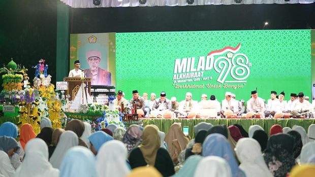Momen Gubernur Sulteng Anwar Hafid menghadiri Milad ke-98 Alkahirat. Dokumen Istimewa