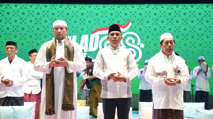 Momen Gubernur Sulteng Anwar Hafid menghadiri Milad ke-98 Alkahirat. Dokumen Istimewa