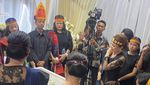 Momo Gelar Prosesi Saur Matua untuk Pemakaman Ibunda