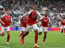 Arsenal Menguntit Liverpool