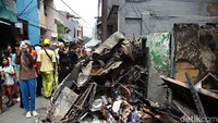 Menurut Suku Dinas Penanggulangan Kebakaran dan Penyelamatan (Gulkarmat) Jakarta Barat kebakaran tersebut mengakibatkan sedikitnya 319 kepala keluarga atau 1.268 jiwa yang terdampak.