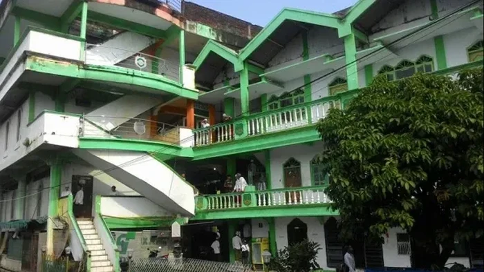 PONPES AL KHOZINY BUDURAN SIDOARJO.